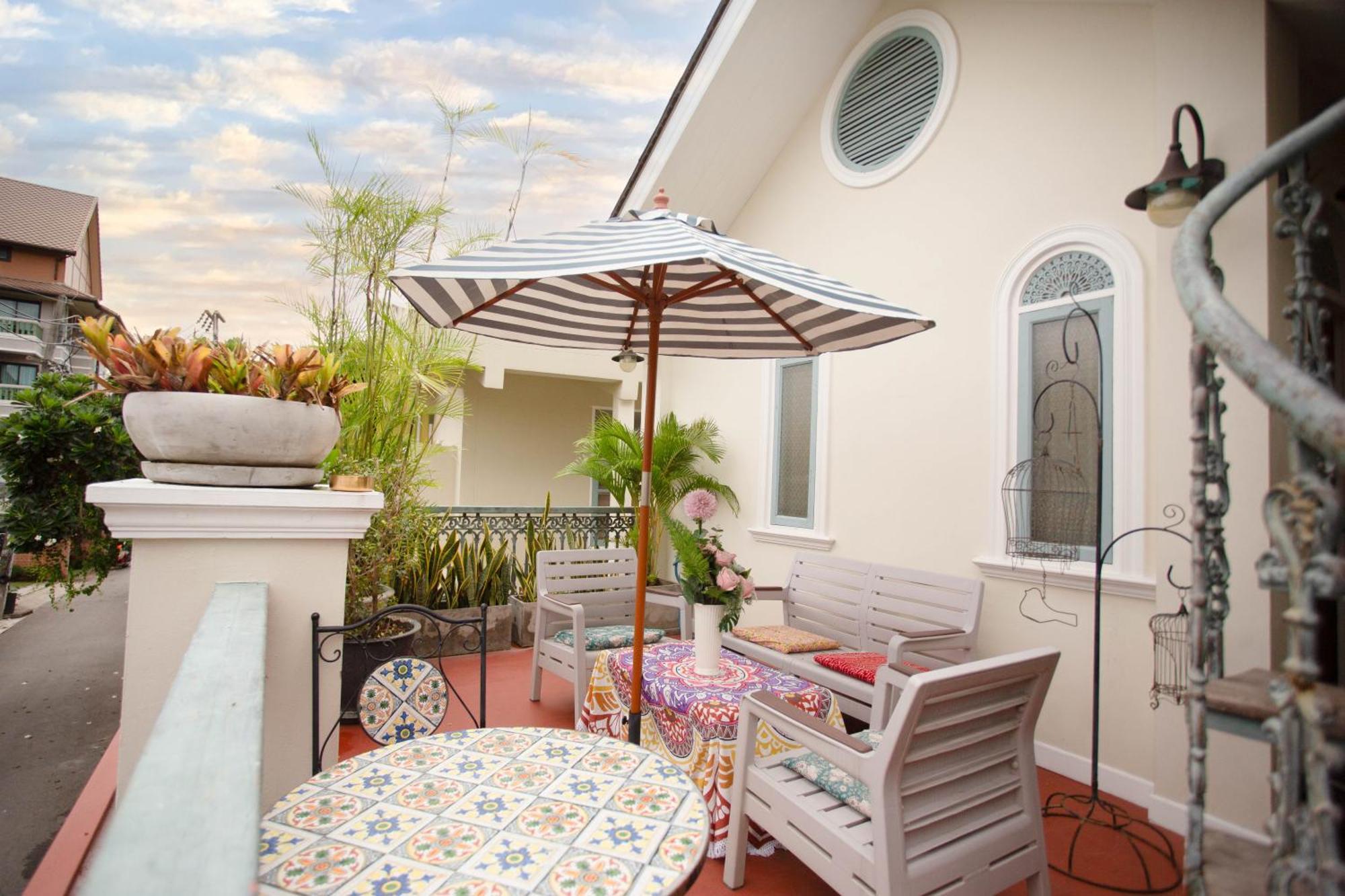 Pran@Kumuang Boutique House Hostel Chiang Mai Exterior photo